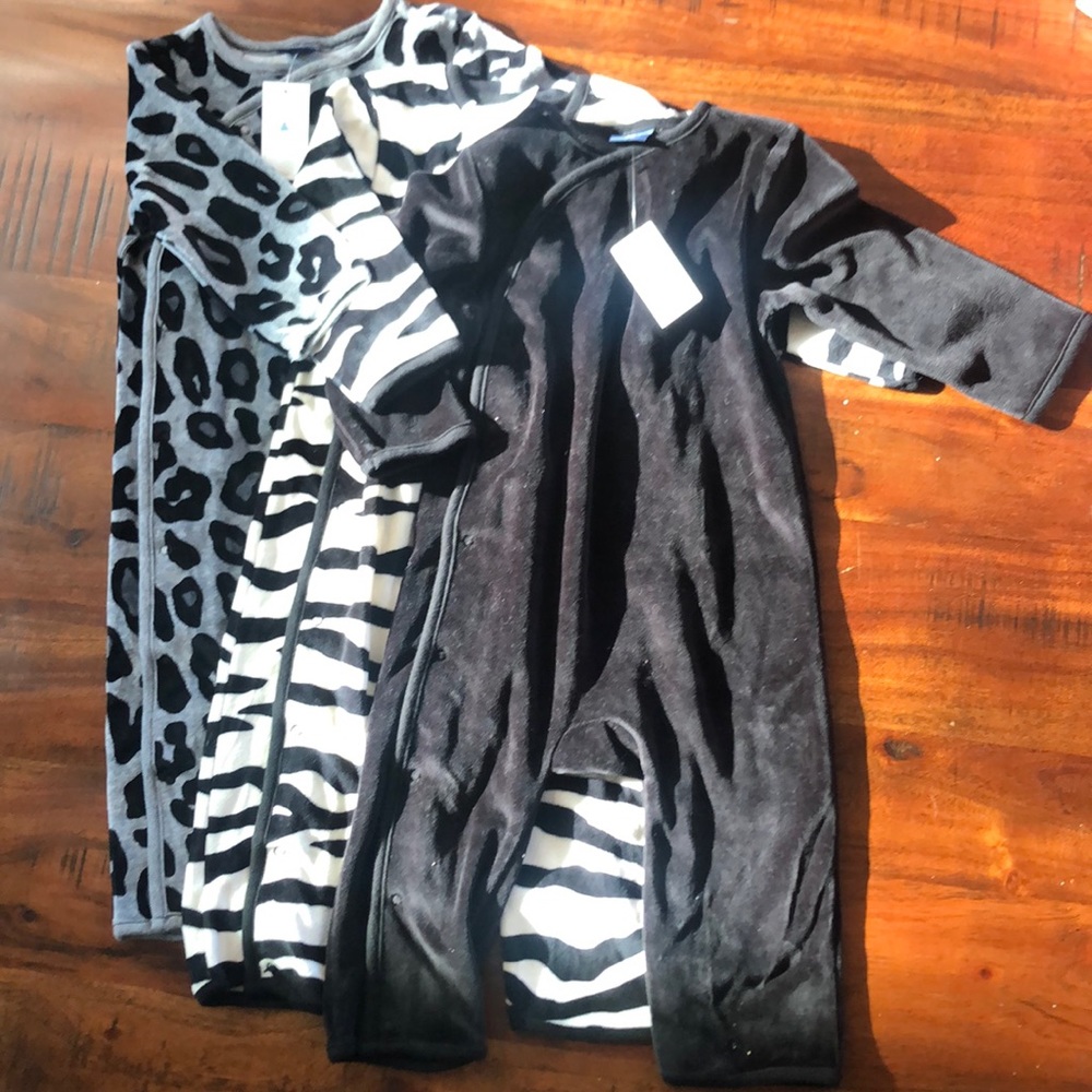 Baby Gap lot of 3 * 1 piece velour